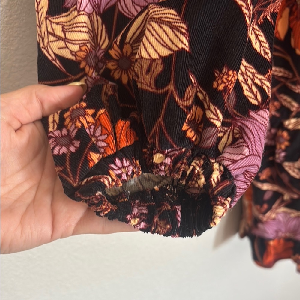 Pilcro Ruffled Orange and Purple 3/4 Sleeve Blouse - Picture 4 of 7